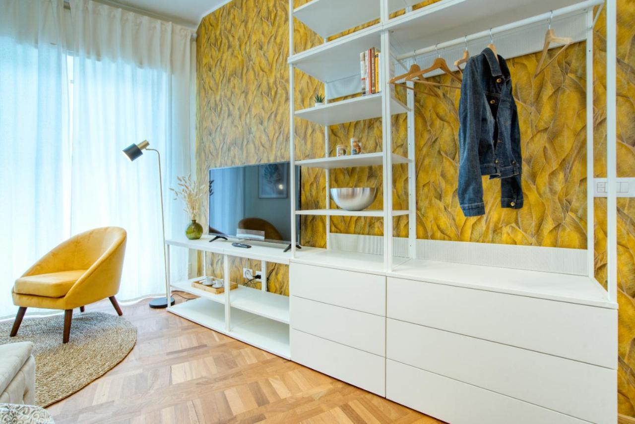 Caseospitali - Casa Mary Lou, Romantico Monolocale Ristrutturato Panoramico Милано Екстериор снимка